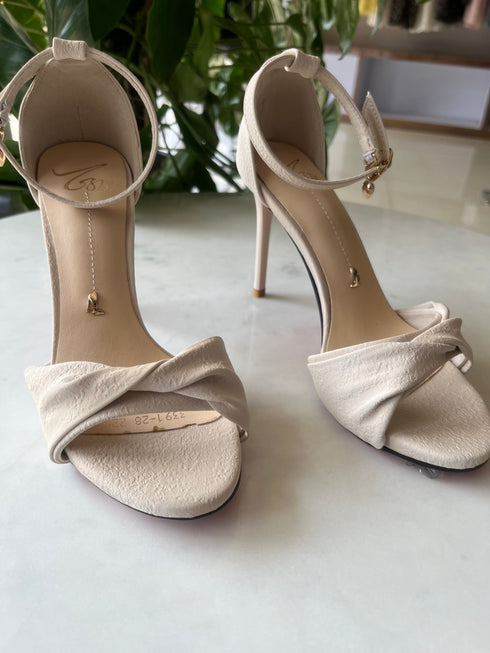 Formal Twisted Stilettos Heels